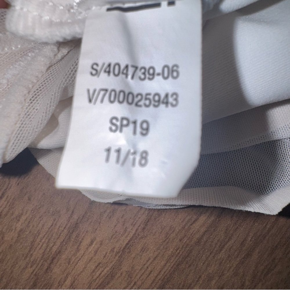Athleta Medium White Cadence Tank Top Sheer Mesh Details‎ Activewear Athleisure - Picture 7 of 10
